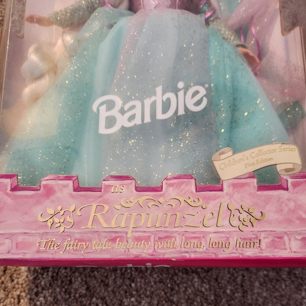 RAPUNZEL Barbie - Picture 6 of 12